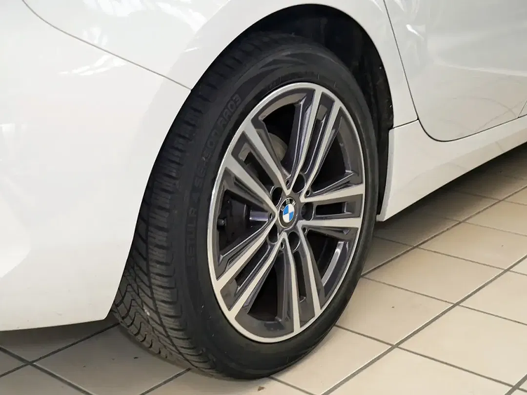 BMW 118 - Thumbnail 8