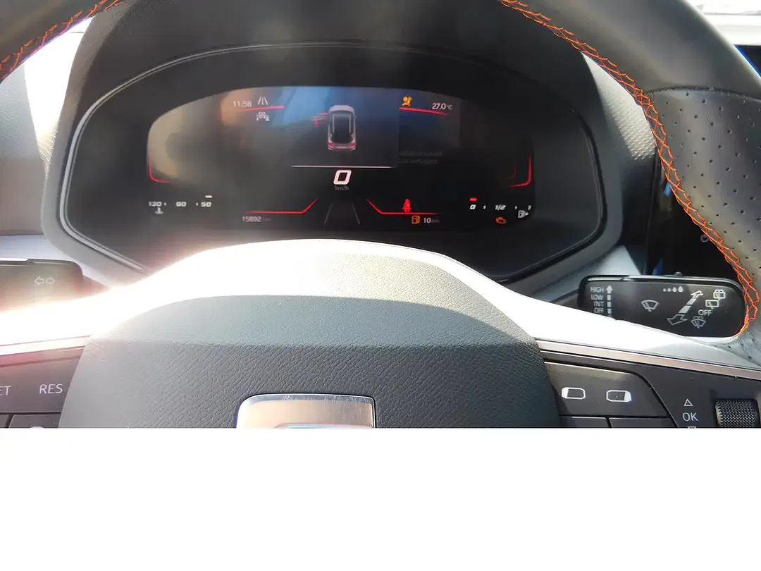 SEAT Arona - Thumbnail 5