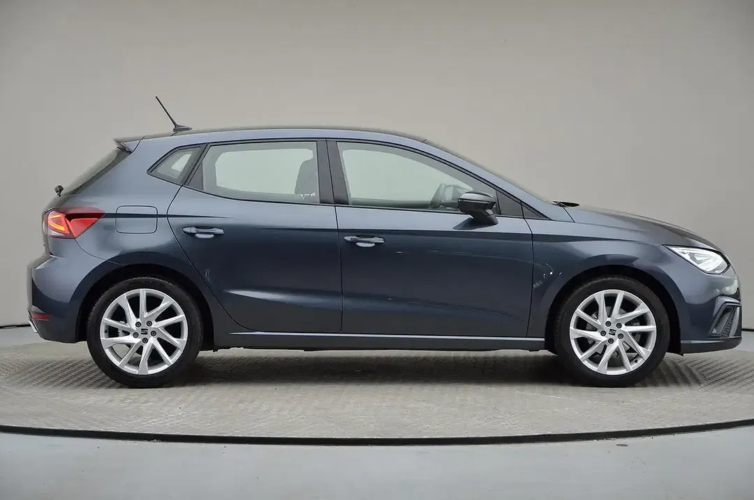 SEAT Ibiza - Thumbnail 3