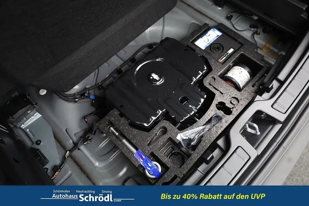 Volvo XC40 - Thumbnail 15