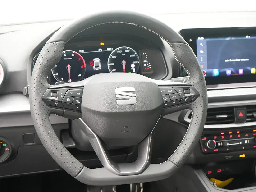 SEAT Ibiza - Thumbnail 8