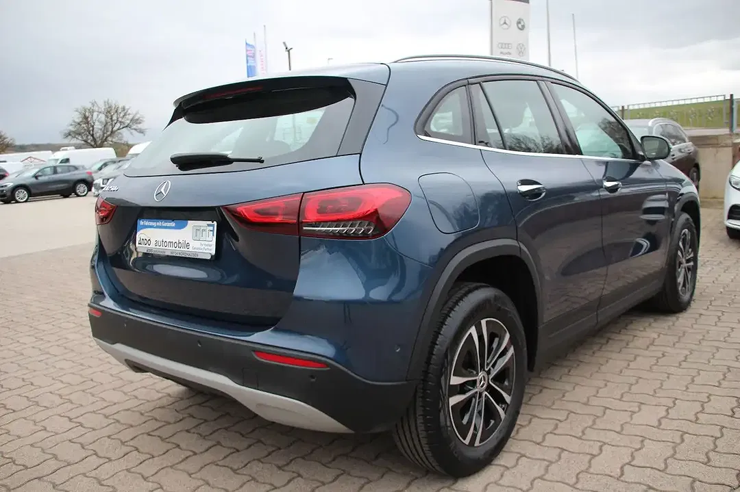 Mercedes-Benz GLA 250 - Thumbnail 6