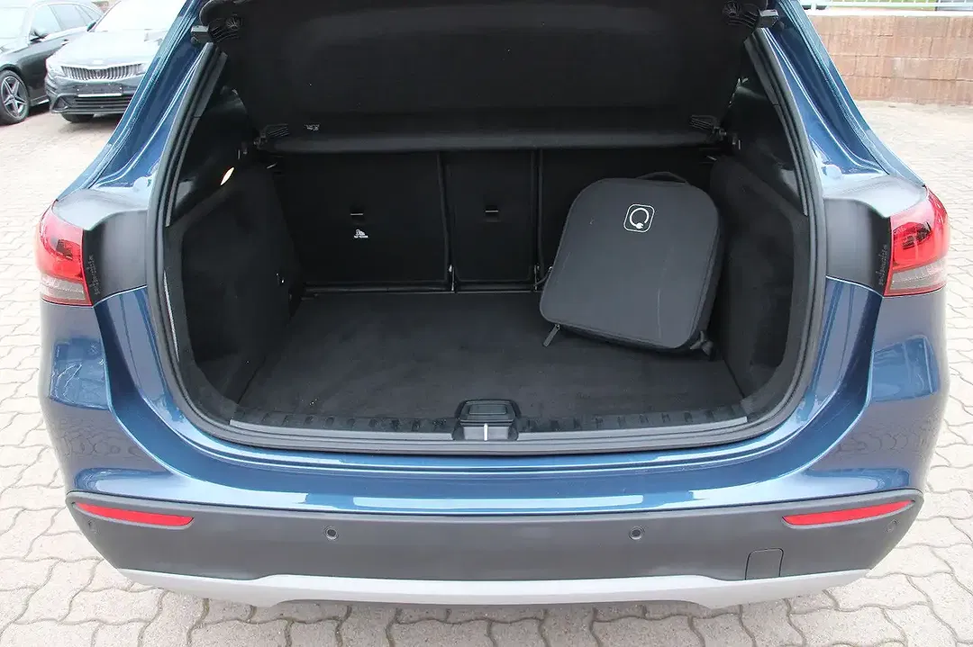 Mercedes-Benz GLA 250 - Thumbnail 9