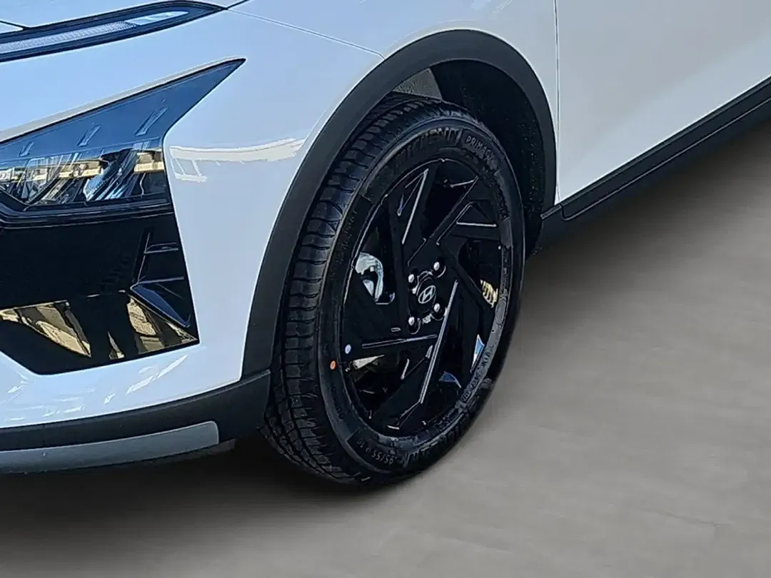 Hyundai BAYON - Thumbnail 6