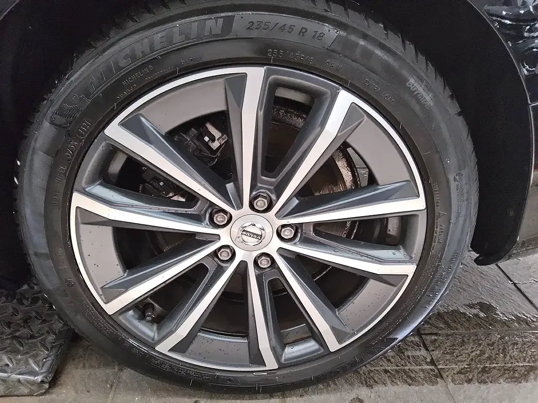 Volvo V60 - Thumbnail 11