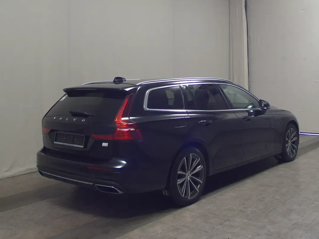 Volvo V60 - Thumbnail 4