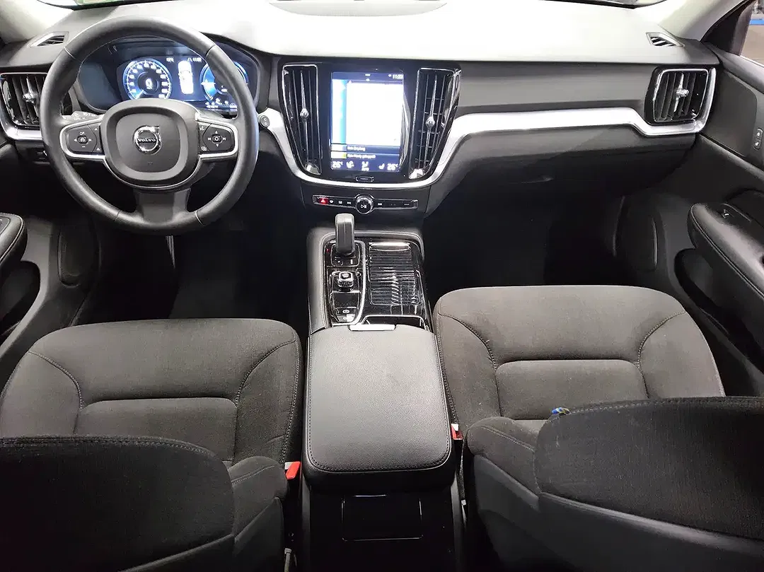 Volvo V60 - Thumbnail 5