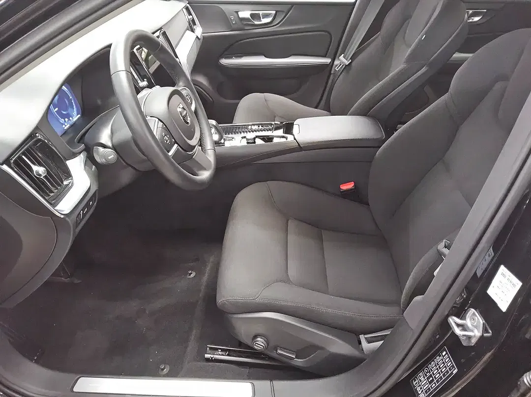 Volvo V60 - Thumbnail 9