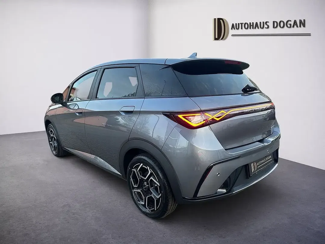 BYD Dolphin - Thumbnail 5