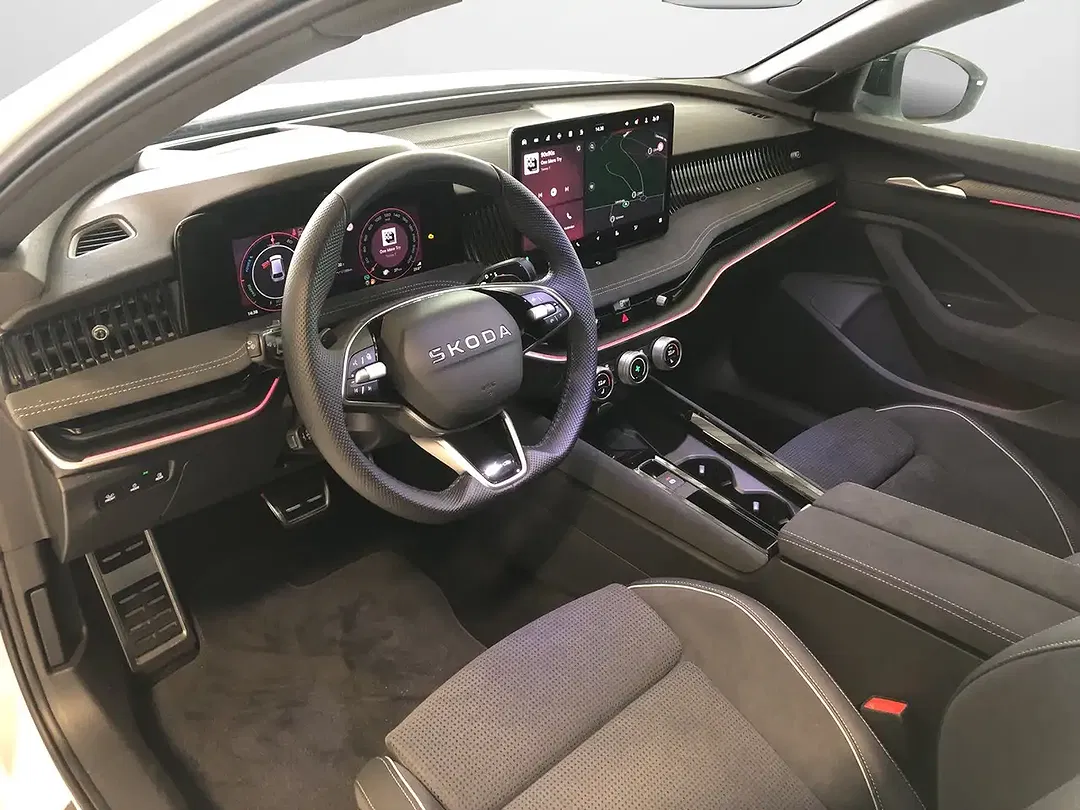 Skoda Superb - Thumbnail 5
