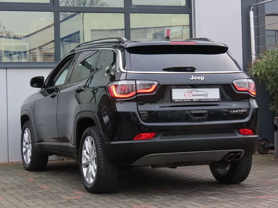 Jeep Compass - Thumbnail 9