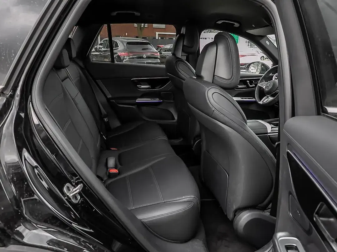 Mercedes-Benz GLC 300 - Thumbnail 6