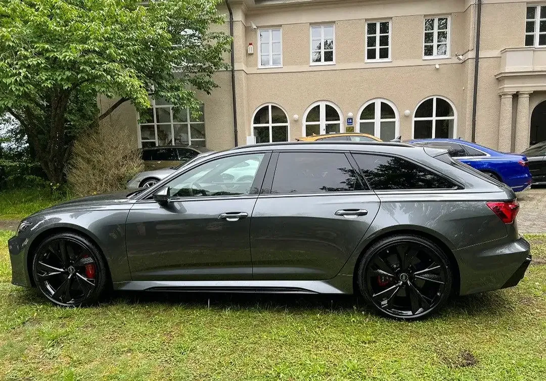 Audi RS6 RS Avant - foto 2