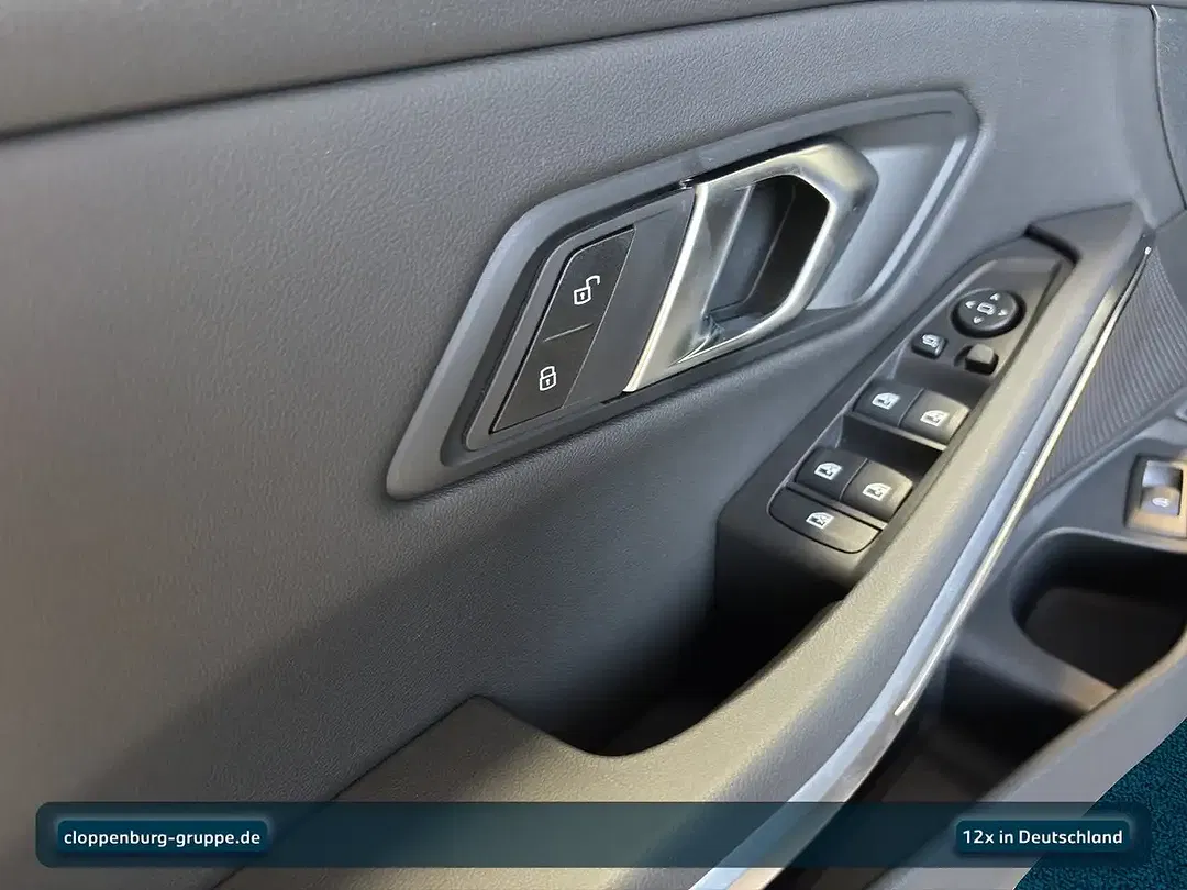 BMW 320 - Thumbnail 11