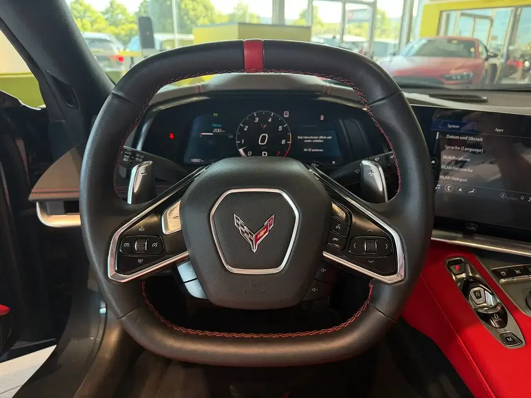 Corvette C8 - Thumbnail 14