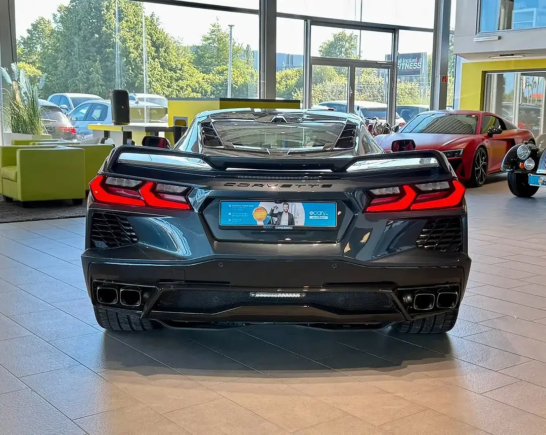Corvette C8 - Thumbnail 4