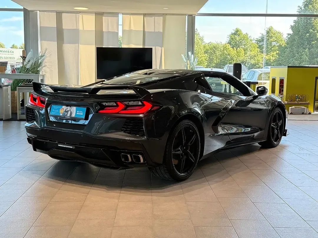 Corvette C8 - Thumbnail 5