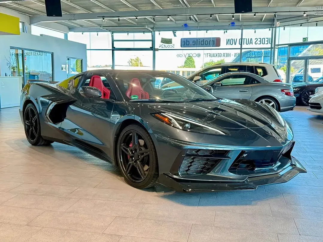 Corvette C8 - Thumbnail 7