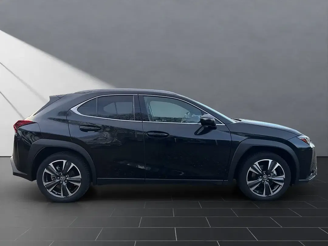Lexus UX 250h - Thumbnail 6