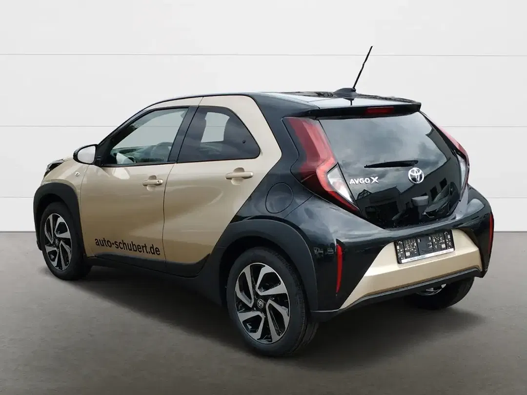 Toyota Aygo X - Thumbnail 2