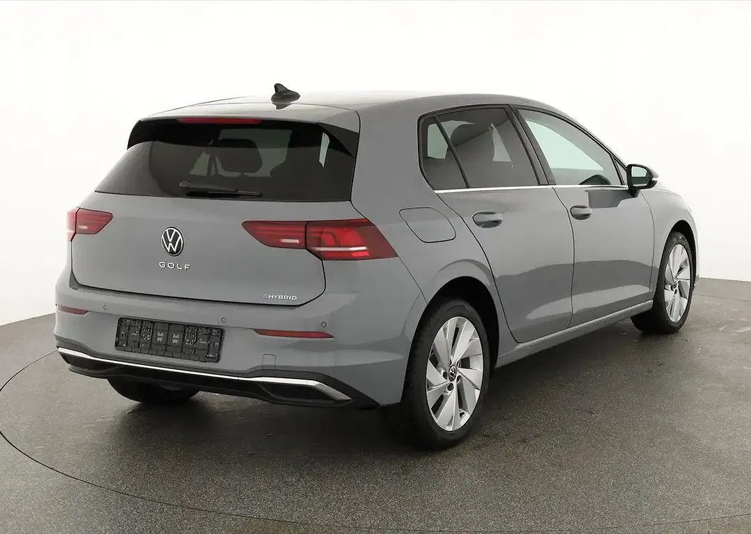 Volkswagen Golf - Thumbnail 3