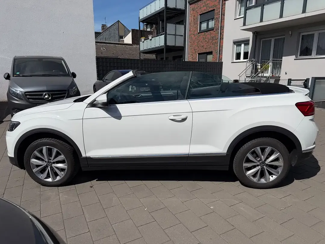 Volkswagen T-Roc - Thumbnail 11