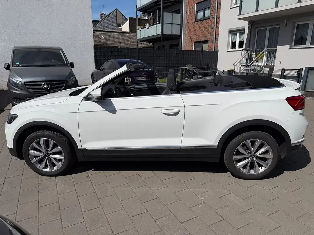 Volkswagen T-Roc - Thumbnail 13