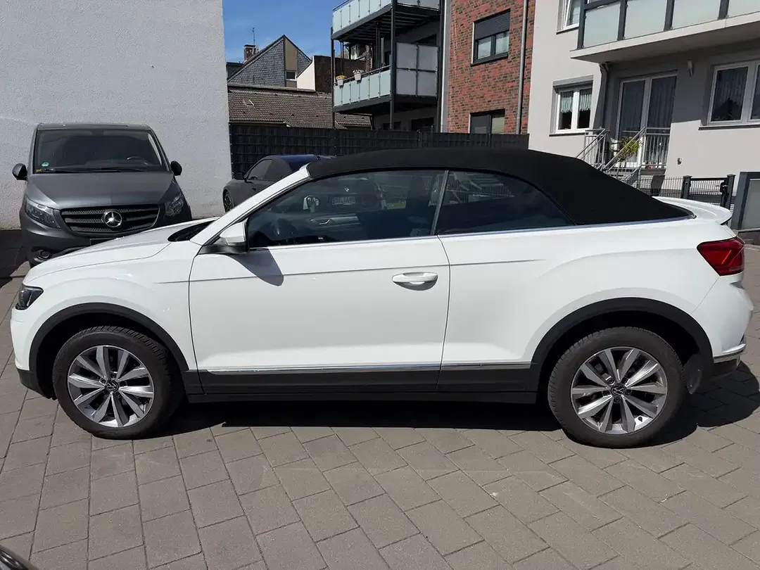 Volkswagen T-Roc - Thumbnail 9