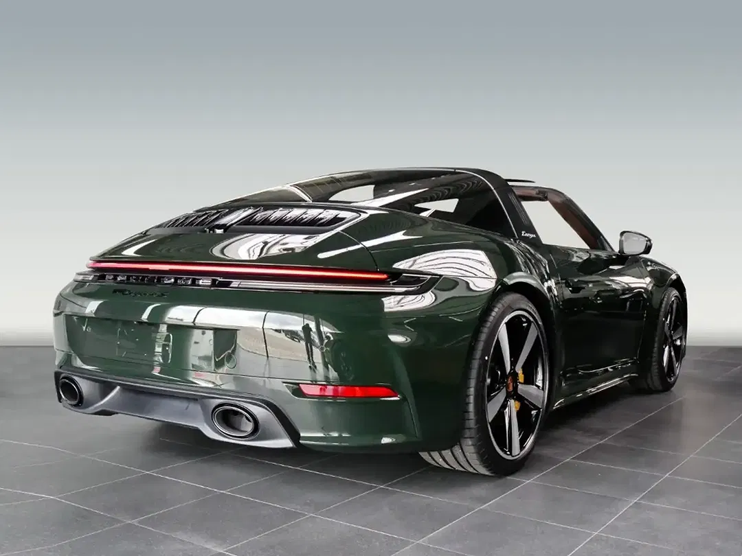 Porsche 911 - Thumbnail 6
