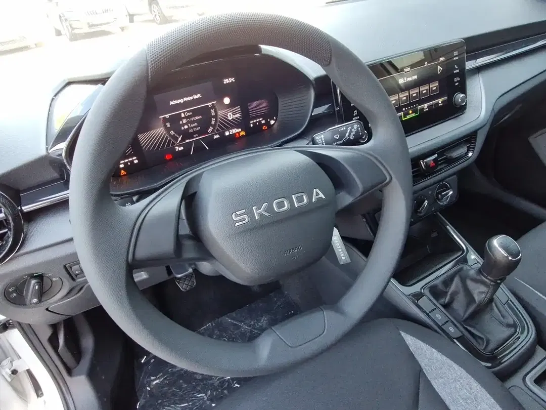 Skoda Fabia - Thumbnail 10