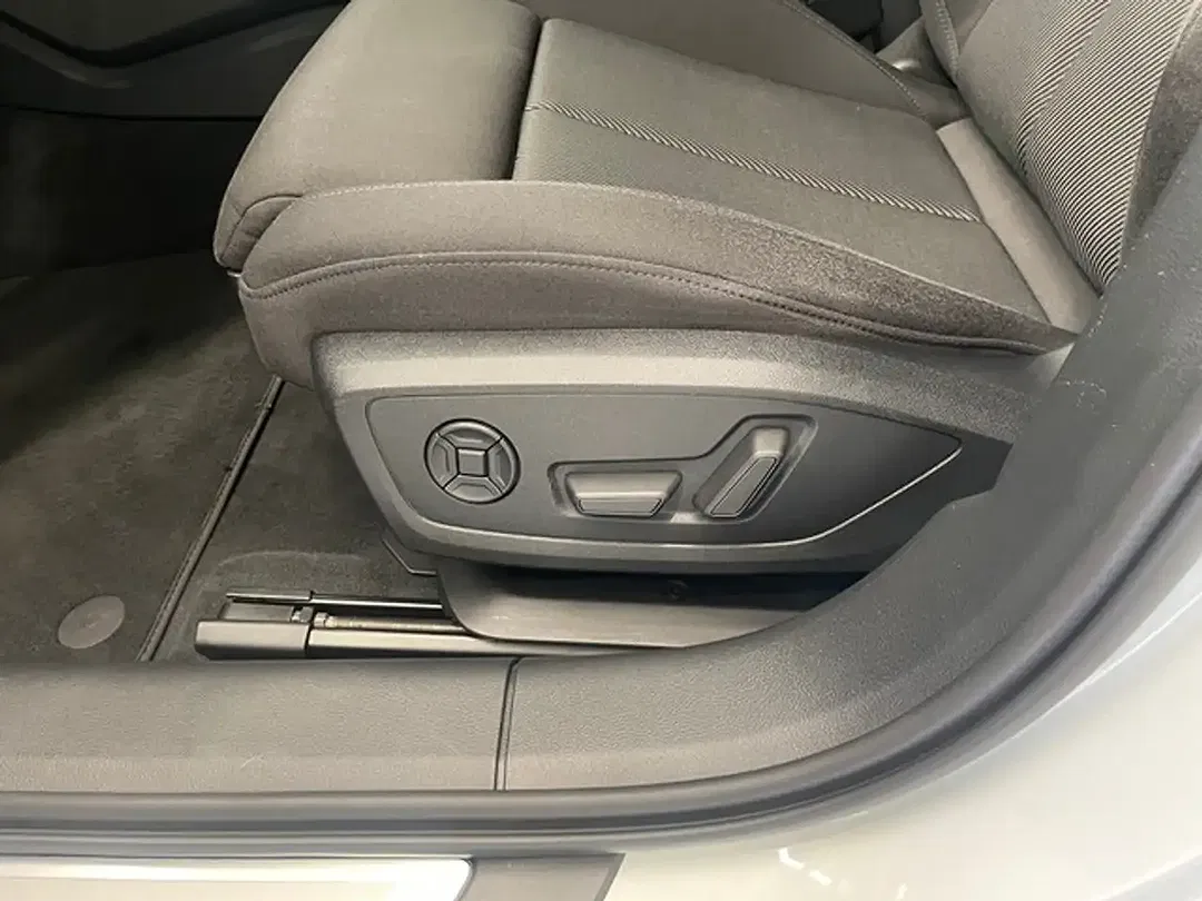 Audi A6 - Thumbnail 9