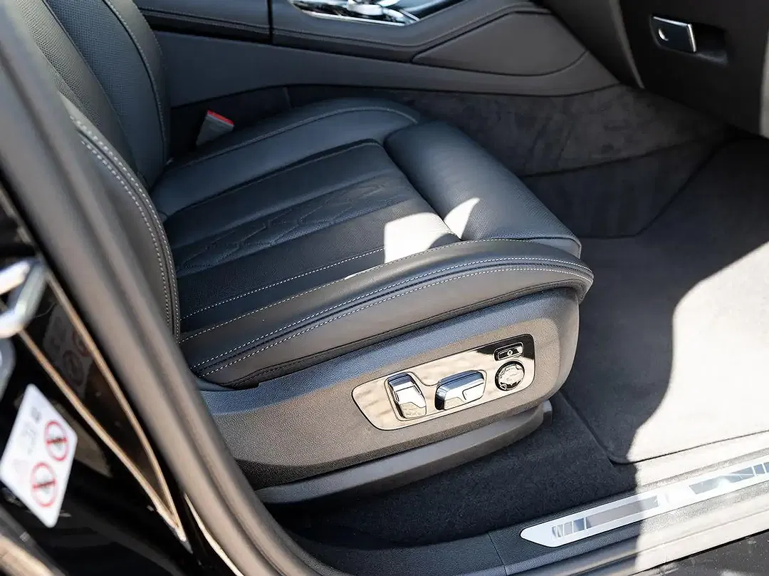 BMW X6 - Thumbnail 13