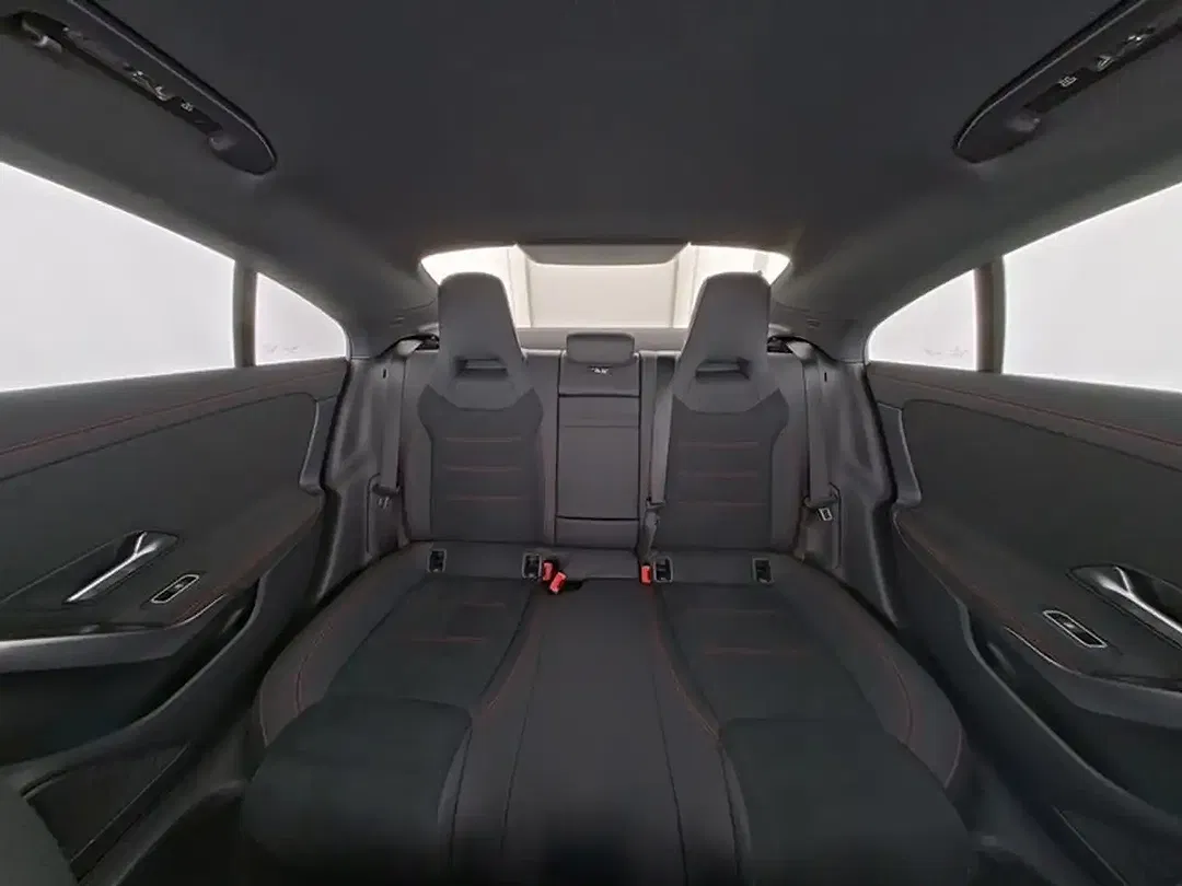 Mercedes-Benz CLA 180 - Thumbnail 7