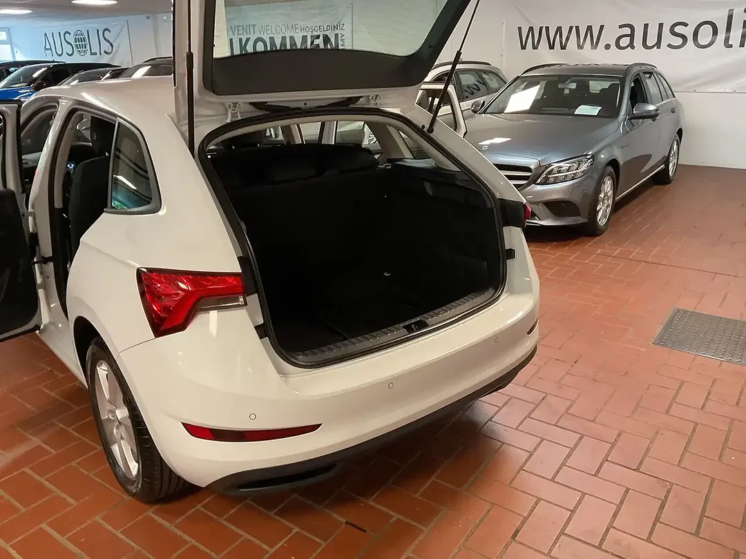Skoda Scala - Thumbnail 9