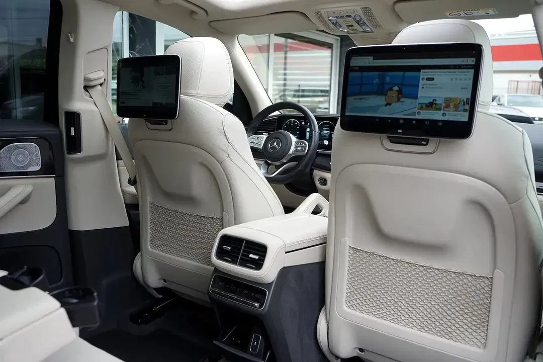 Mercedes-Benz GLS 580 - Thumbnail 16