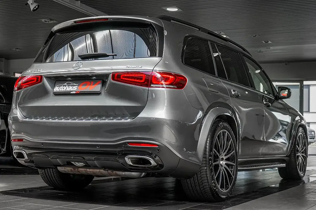 Mercedes-Benz GLS 580 - Thumbnail 37