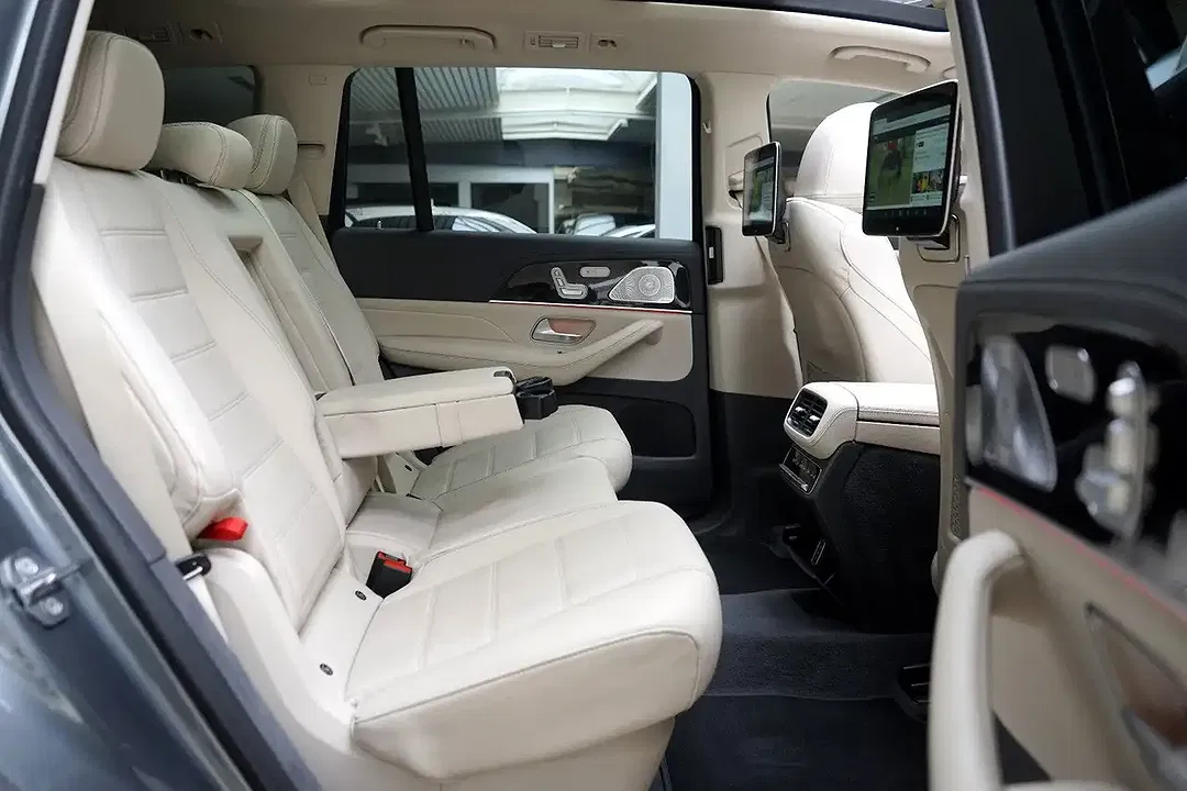 Mercedes-Benz GLS 580 - Thumbnail 4