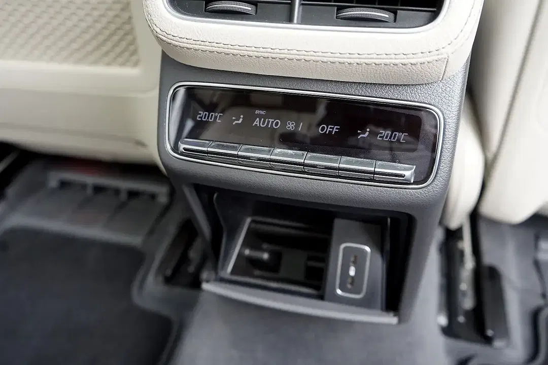 Mercedes-Benz GLS 580 AMG Designo Active - foto 50