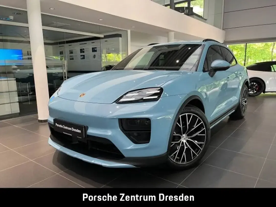 Porsche Macan - Thumbnail 1