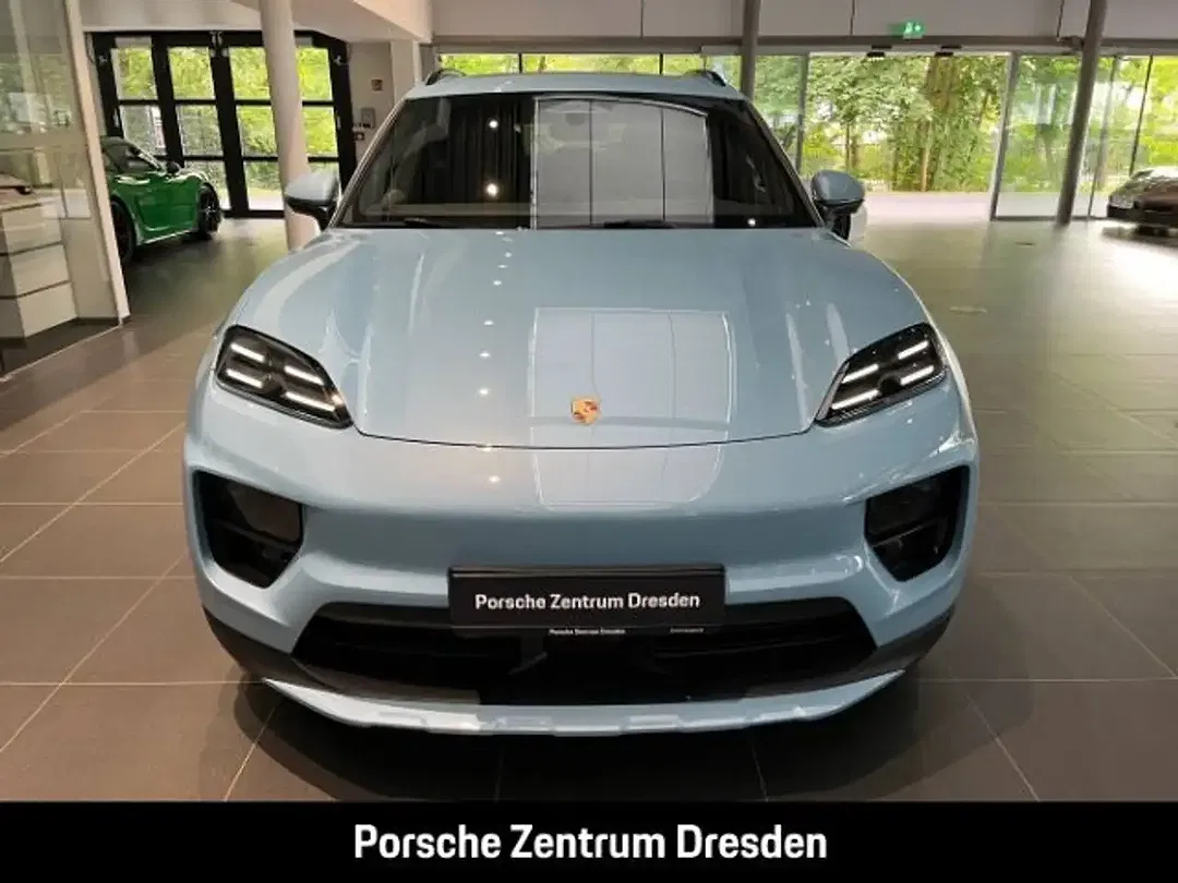 Porsche Macan - Thumbnail 11
