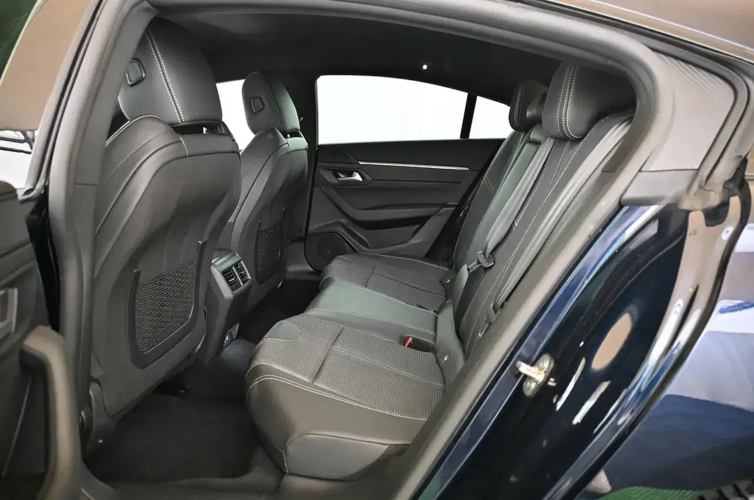 Peugeot 508 - Thumbnail 25