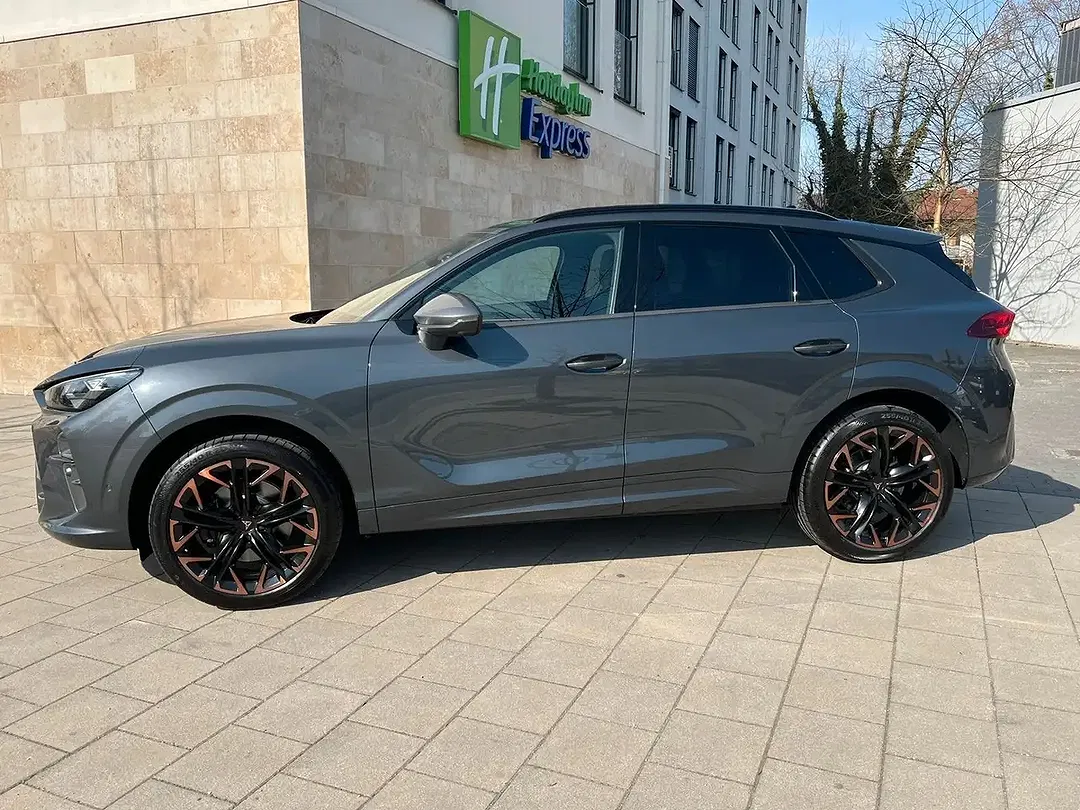 CUPRA Terramar - Thumbnail 2