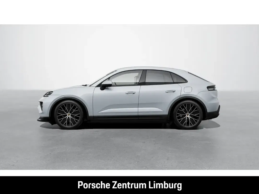 Porsche Macan - Thumbnail 2