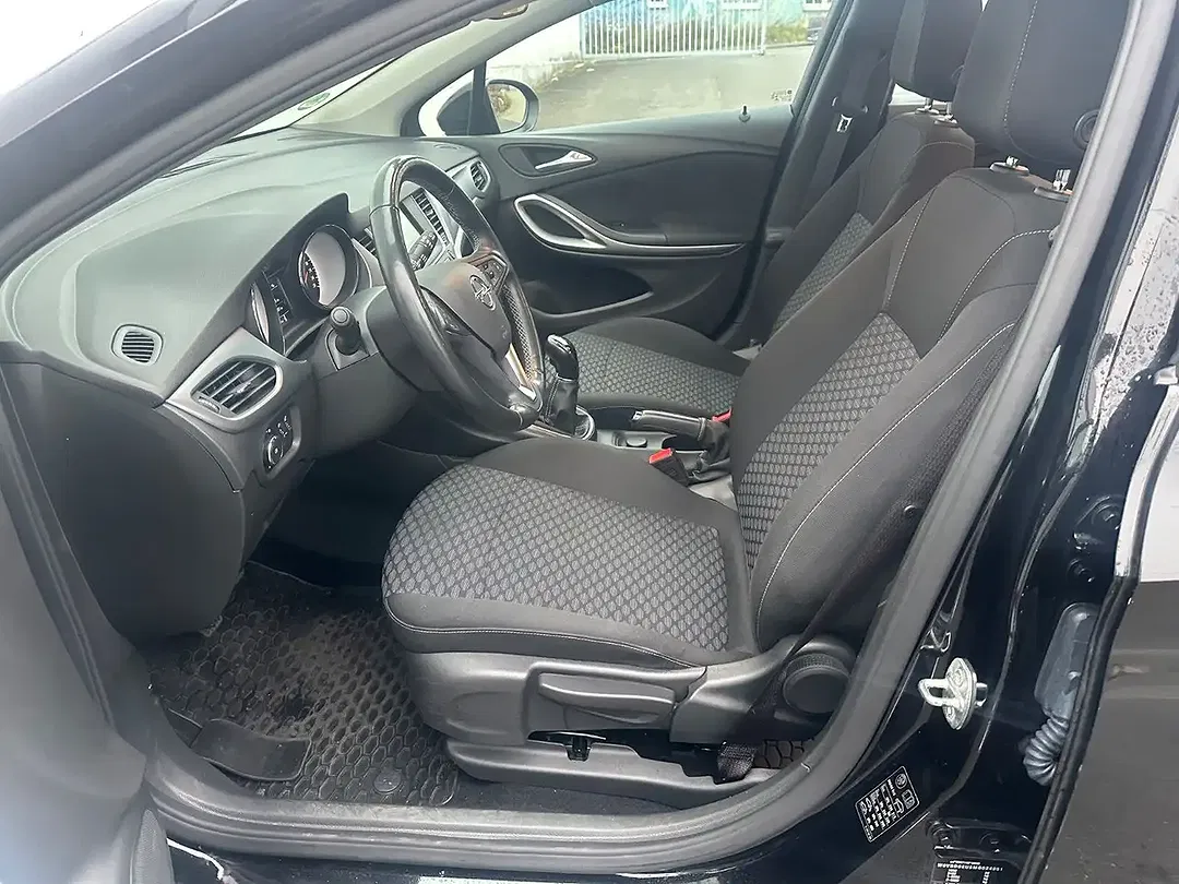 Opel Astra - Thumbnail 9