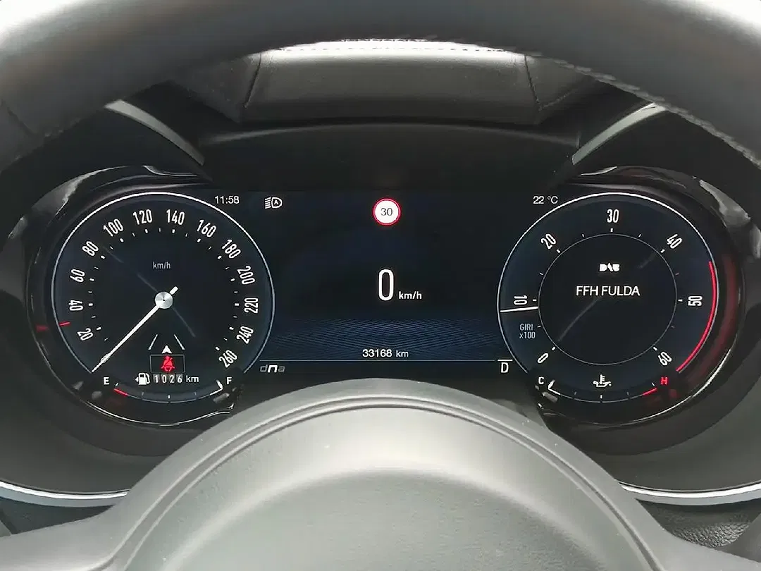 Alfa Romeo Stelvio - Thumbnail 7