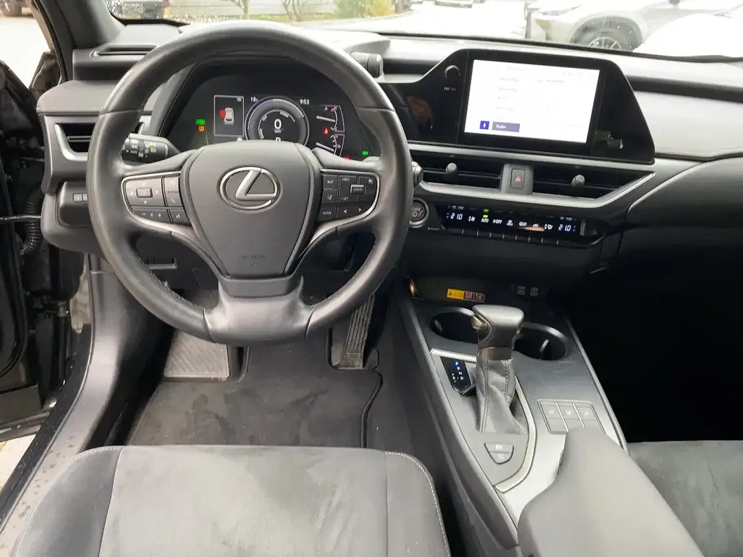 Lexus UX 250h - Thumbnail 12