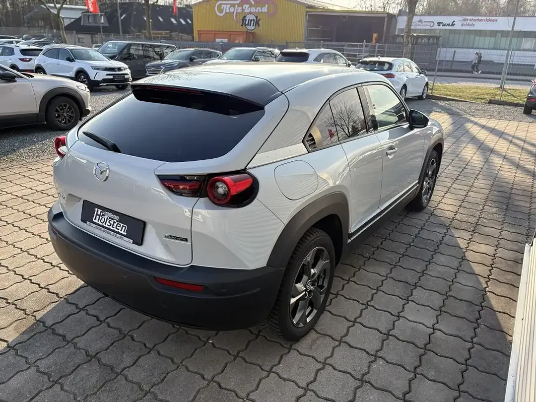 Mazda MX-30 - Thumbnail 6