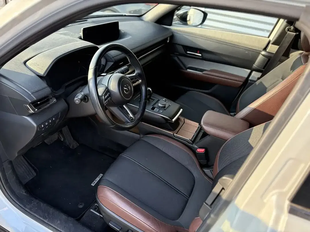 Mazda MX-30 - Thumbnail 8