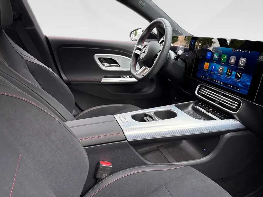 Mercedes-Benz CLA 180 - Thumbnail 9