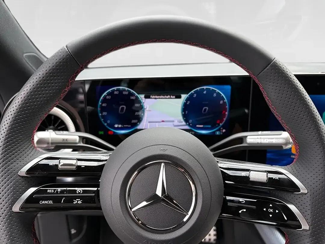 Mercedes-Benz CLA 180 - Thumbnail 11